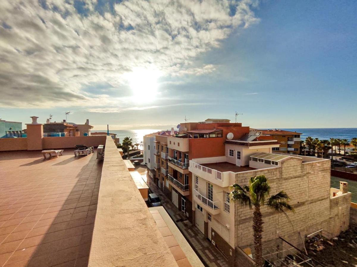 Beautiful Renovated Apartment With Air Conditioning Just Steps From The Sea In Playa San Juan Exteriér fotografie